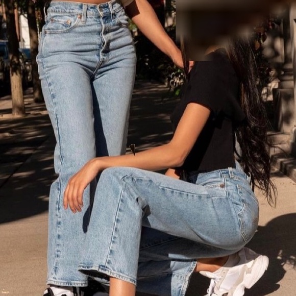 Levi’s Ribcage Straight Ankle Jeans - Picture 13 of 13